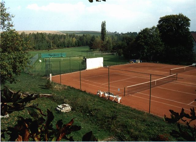 tenis 1kurty.jpg